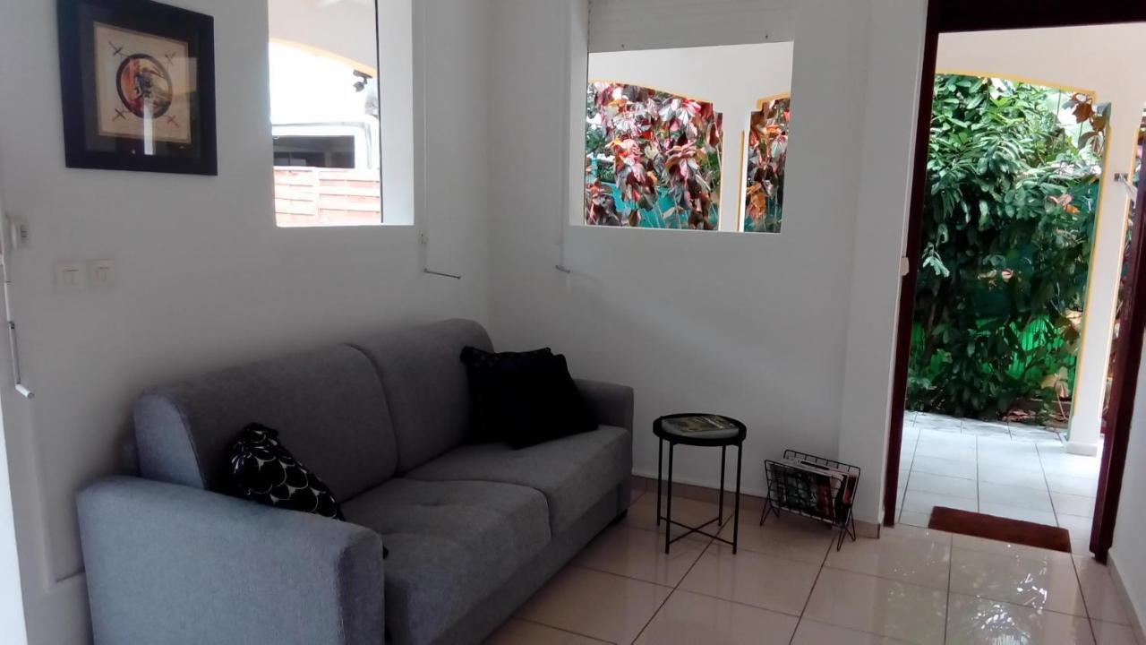 Maison CÉCILIA Port-Louis Extérieur photo